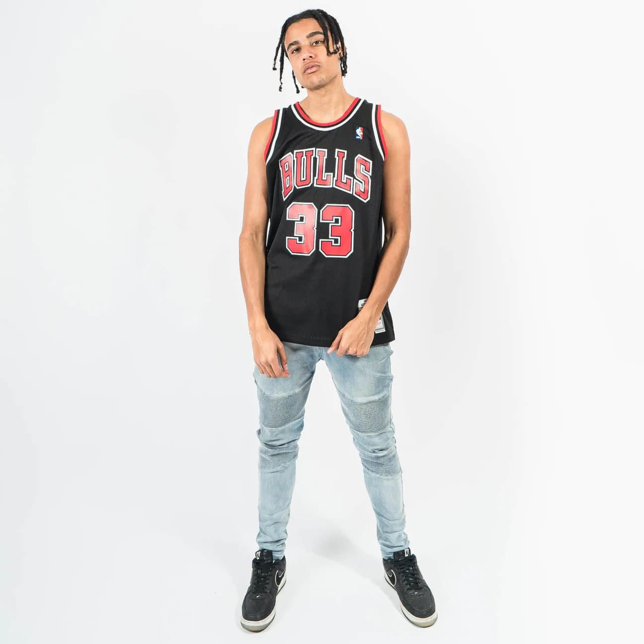 Баскетбольная джерси 1997-1998 Chicago Bulls Scottie Pippen #33 Swingman Hardwood Classic Black Jersey