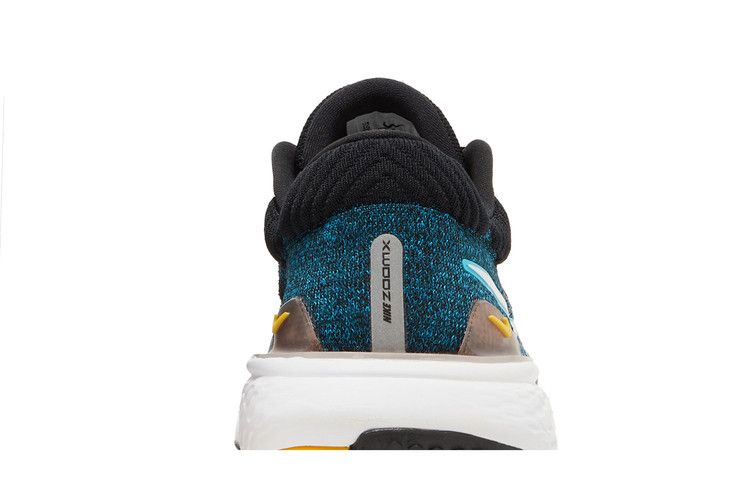 Кроссовки Nike ZoomX Invincible Run Flyknit 2 'Black Chlorine Blue'