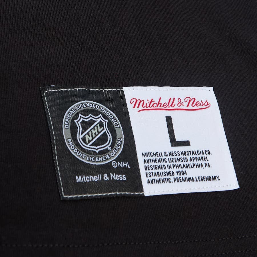 Футболка Mitchell & Ness Black Boston Bruins Premium Pocket T-Shirt