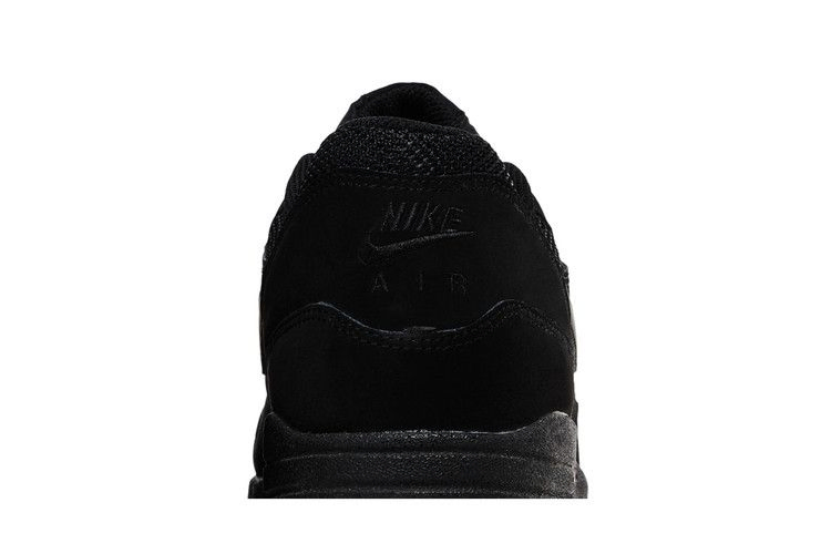 Кроссовки Nike Air Max 1 Essential 'Triple Black'