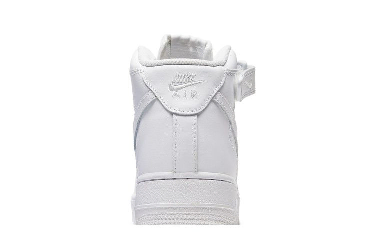 Кроссовки Nike Wmns Air Force 1 '07 Mid 'Triple White'