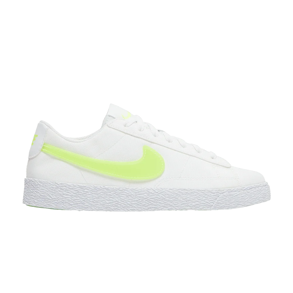 Krossovki-Nike-Blazer-Low-Pop-GS-White-Volt