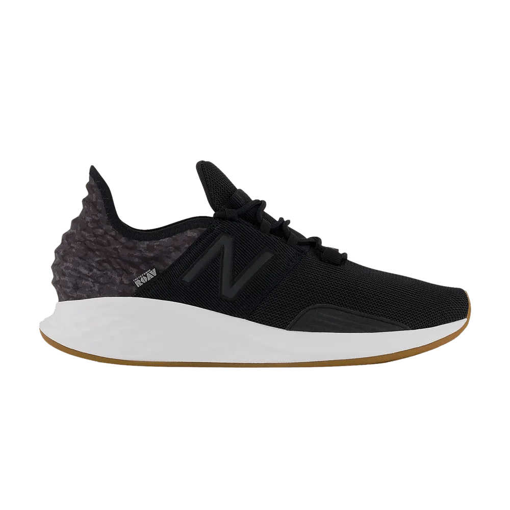 Krossovki-New-Balance-Fresh-Foam-Roav-Black-Grey-Gum
