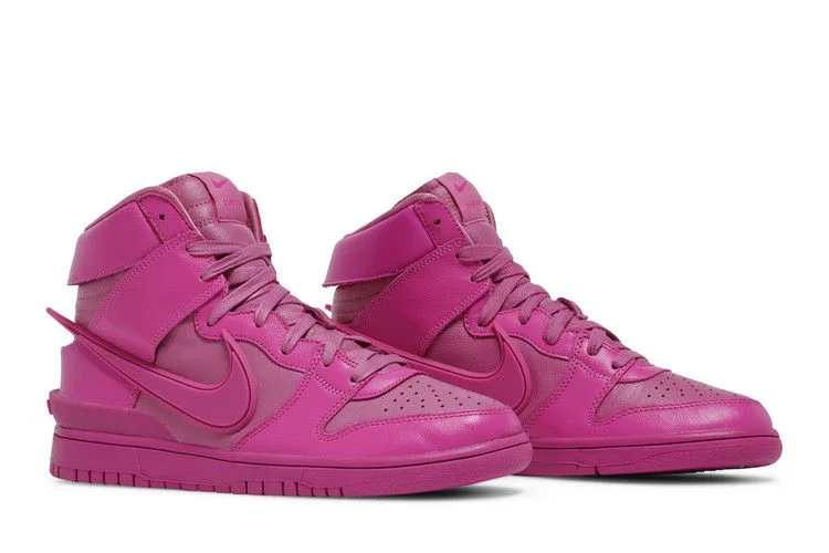 Krossovki-AMBUSH-x-Nike-Dunk-High-Cosmic-Fuchsia-7