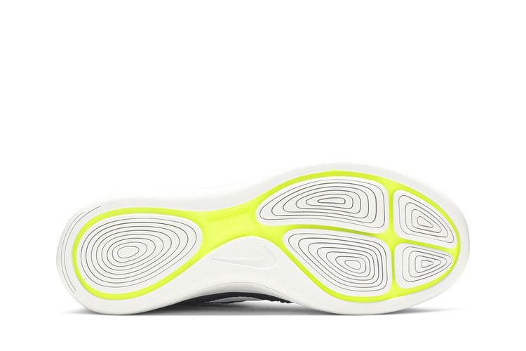lunarepic-low-flyknit-863779-001_03
