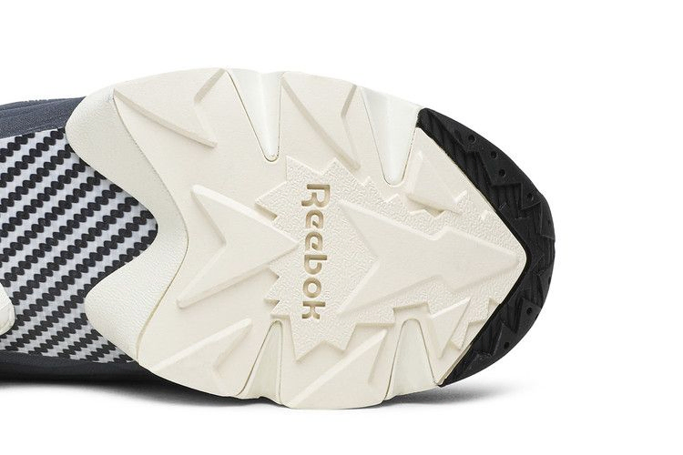 Кроссовки Reebok Tom & Jerry x InstaPump Fury 'Tom'