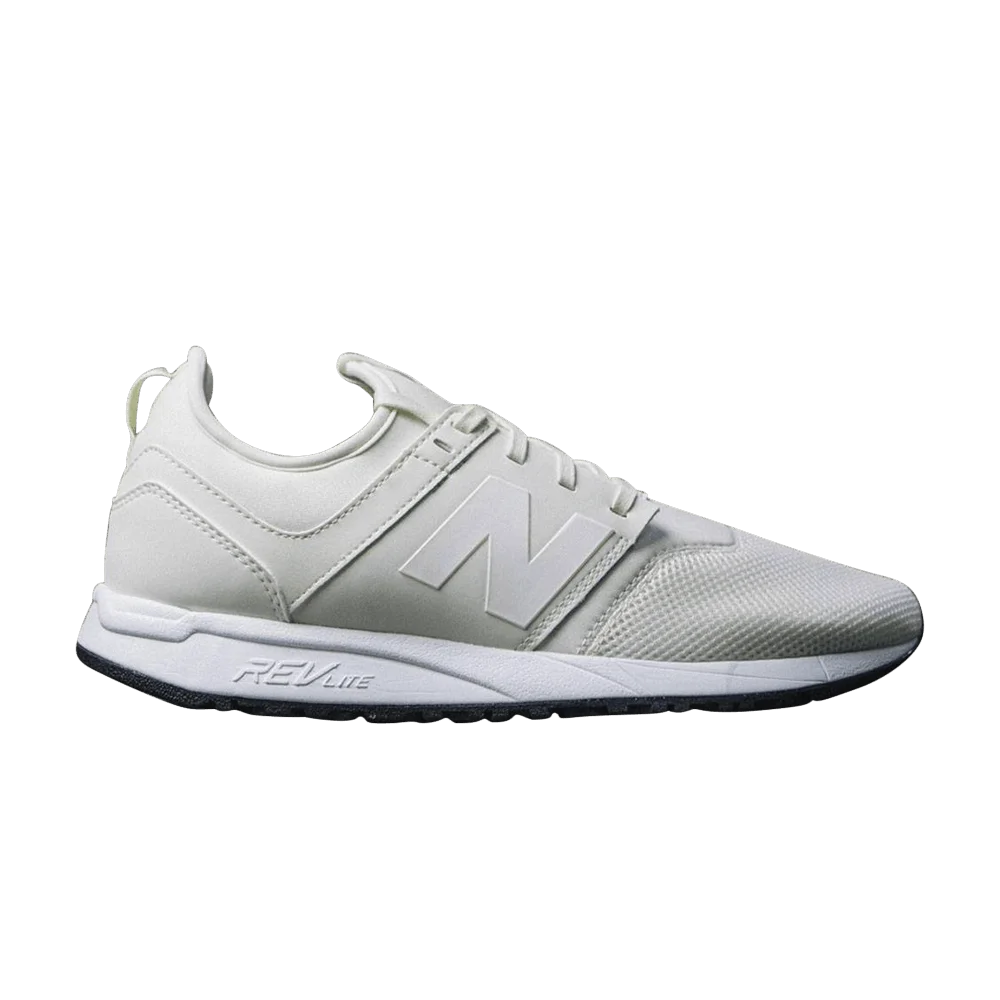 Krossovki-New-Balance-247-White-Beige