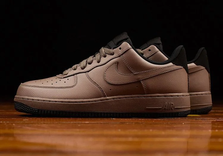 Krossovki-Nike-Air-Force-1-07-Dark-Mushroom-1