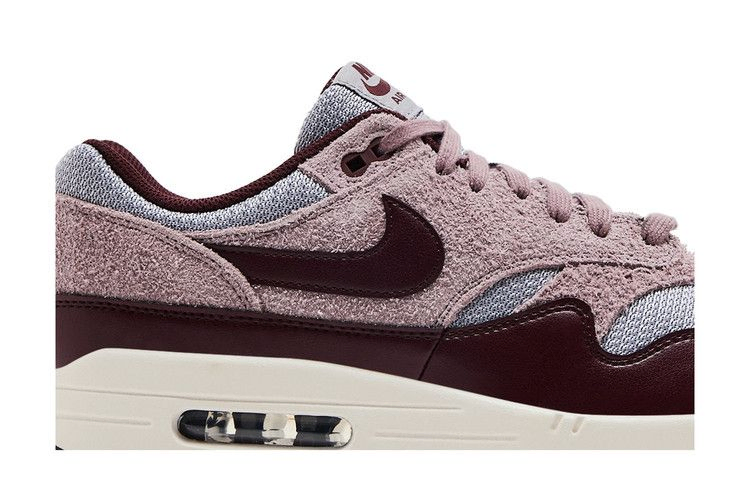 air-max-1-essential-premium-burgundy-crush-fq7327-001_01