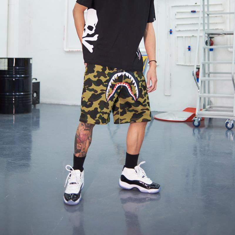 Спортивные шорты BAPE 1st Camo Shark Sweat Shorts Green