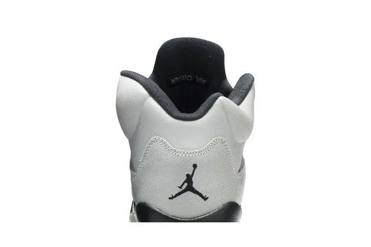 Кроссовки Air Jordan 5 Retro GS 'Wolf Grey'