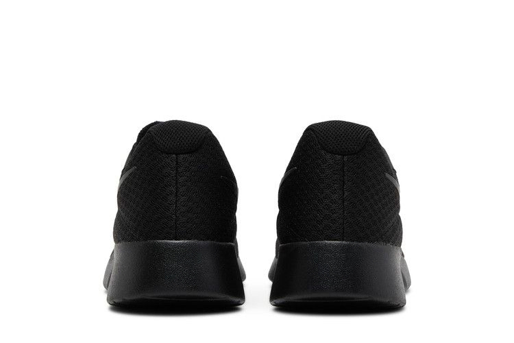 Кроссовки Nike Tanjun 'Triple Black'