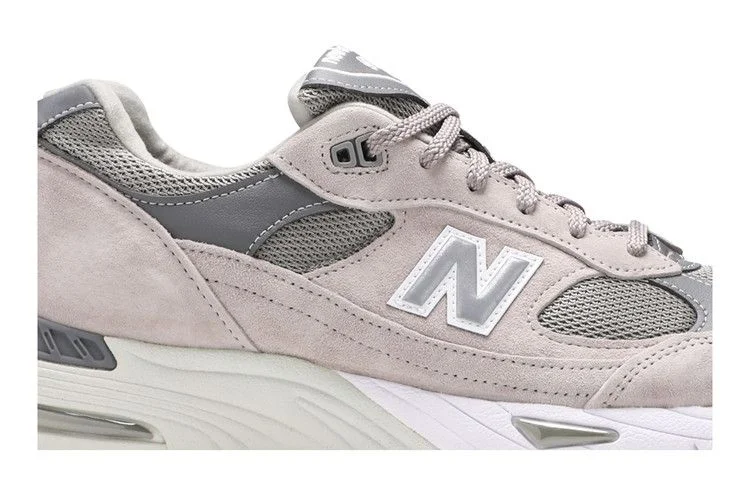 Кроссовки New Balance Men's 991 Made in England 'Grey White'