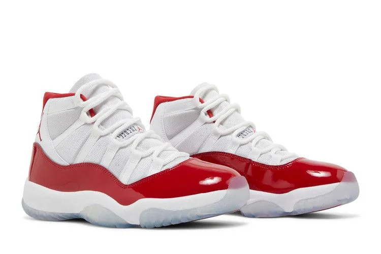 Krossovki-Air-Jordan-11-Retro-Cherry-7
