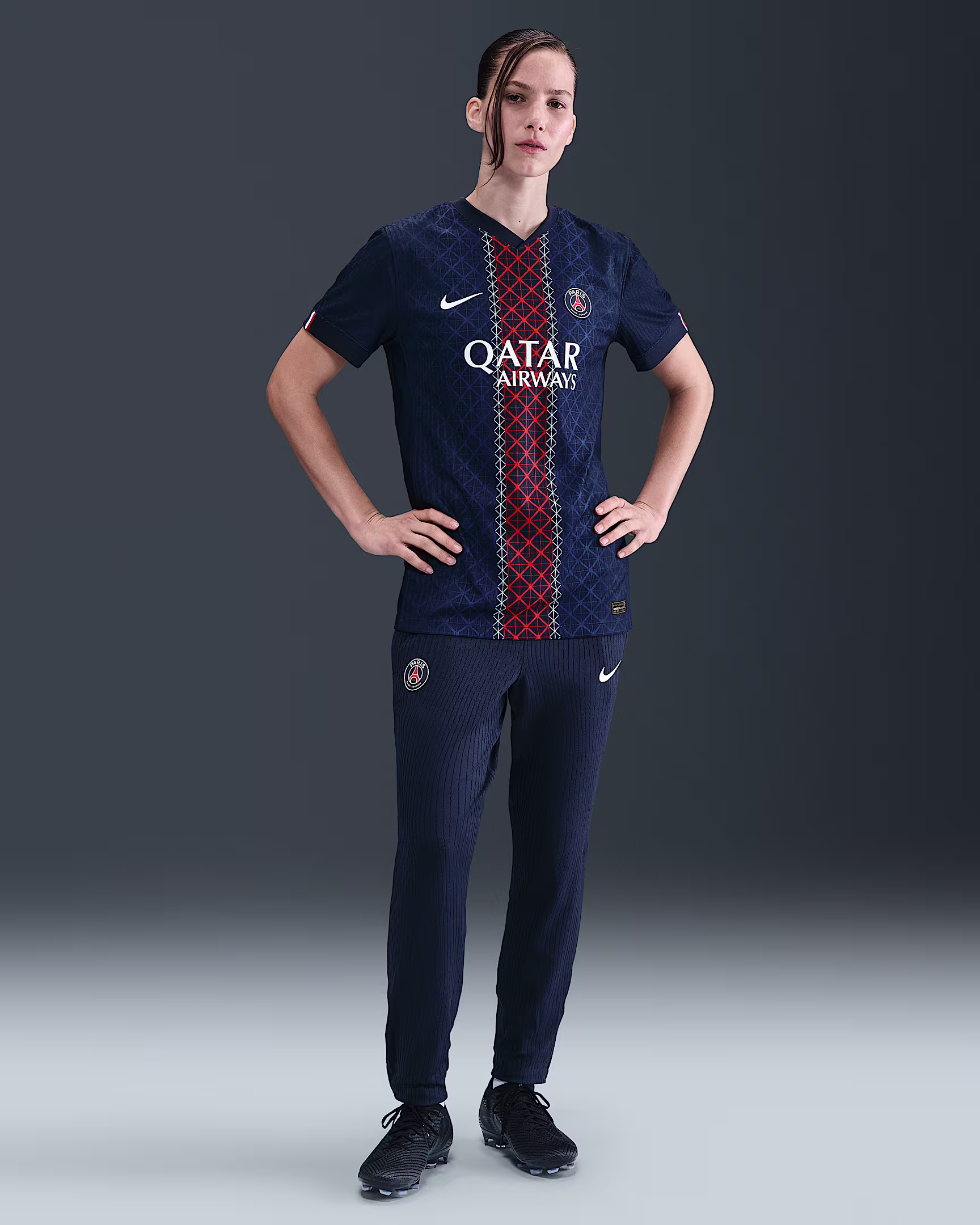 Женское футбольное джерси Paris Saint-Germain 2025/26 Match Home