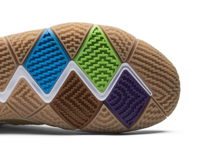 kyrie-4-cinnamon-toast-crunch-bv0426-900_04