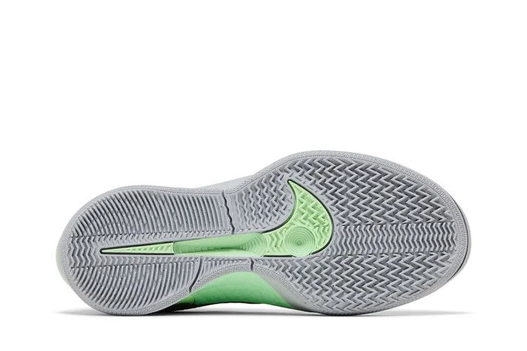 Krossovki-Nike-Wmns-Sabrina-2-Fresh-Mint-3