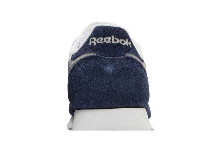 Кроссовки Reebok Classic Leather 'Vector Navy White'