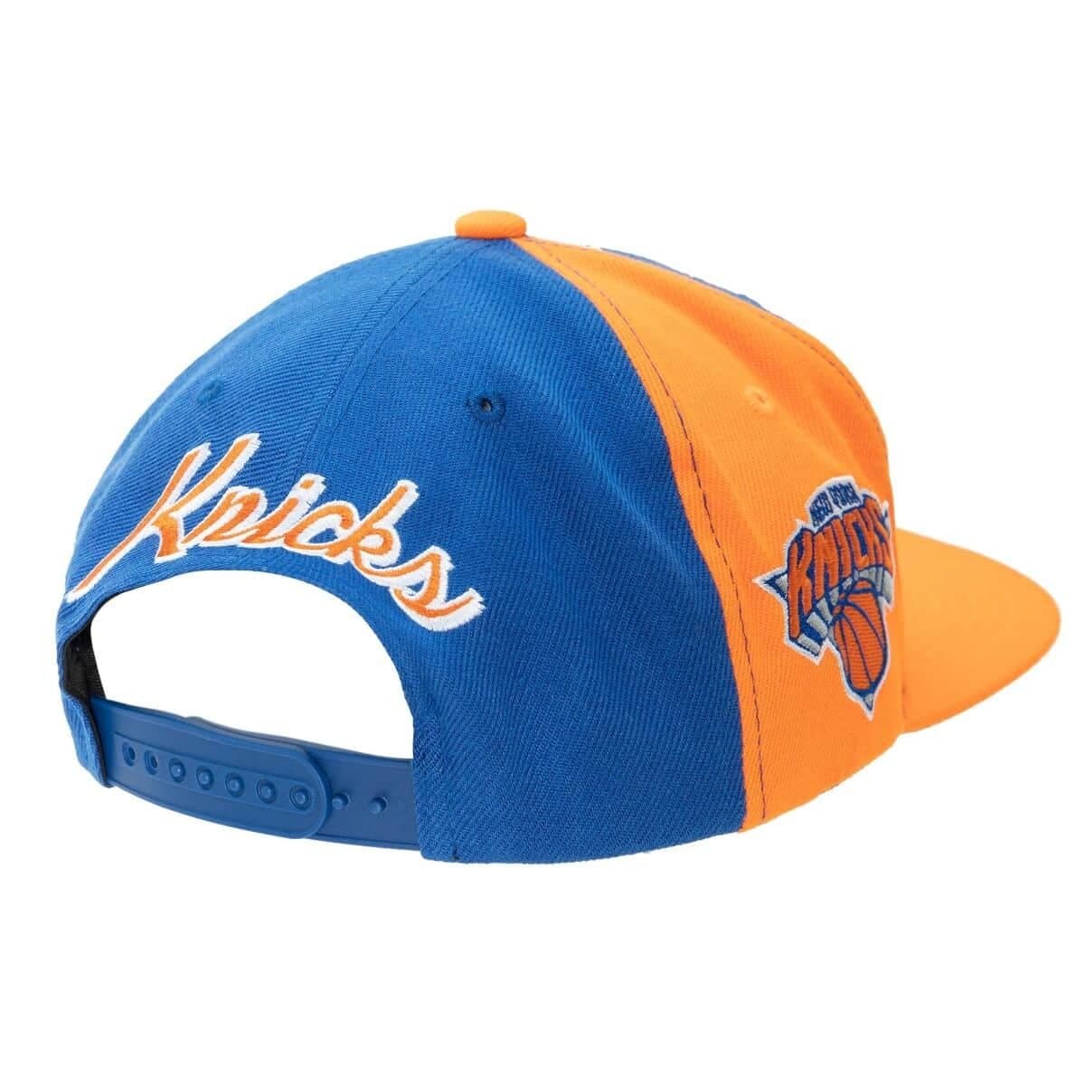 Mitchell-Ness-Rear-Script-Deadstock-Snapback-New-York-Knicks-1