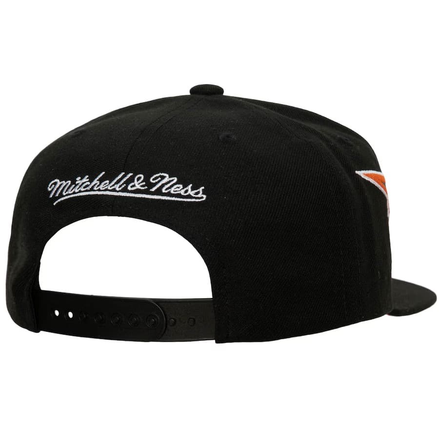 Бейсболка Mitchell & Ness Black San Jose Sharks Double Trouble Snapback Hat