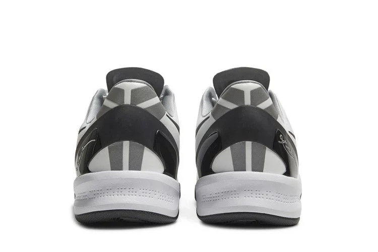 Krossovki-Nike-Kobe-8-TB-White-Black-5