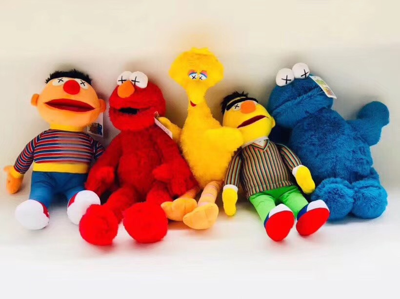 KAWS-x-Sesame-Street-Toys-5