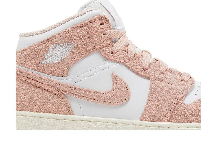 Кроссовки Air Jordan 1 Mid SE GS 'Legend Pink'