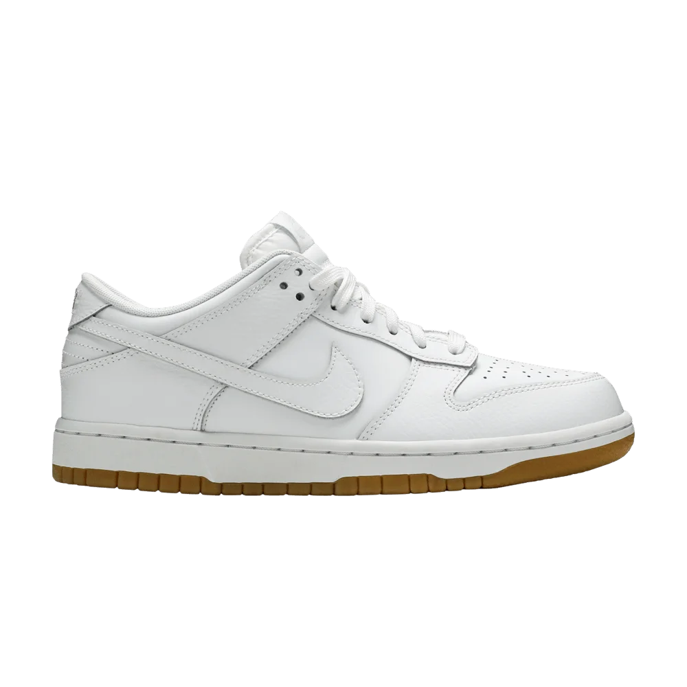 Krossovki-Nike-Wmns-Dunk-Low-White-Gum