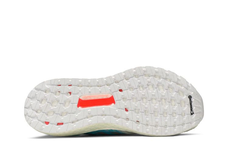 wmns-ultraboost-20-sky-tint-fv8336_03
