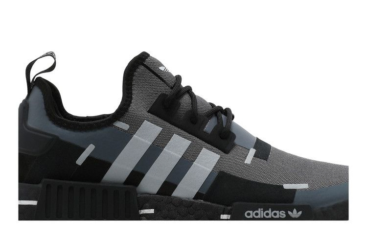 nmd_r1-black-carbon-gz7946_01