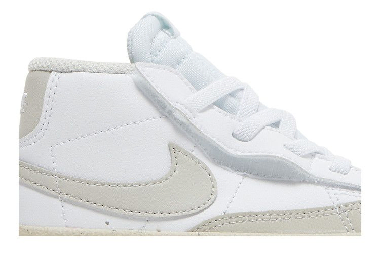 blazer-mid-77-se-td-white-light-bone-dm1001-100_01