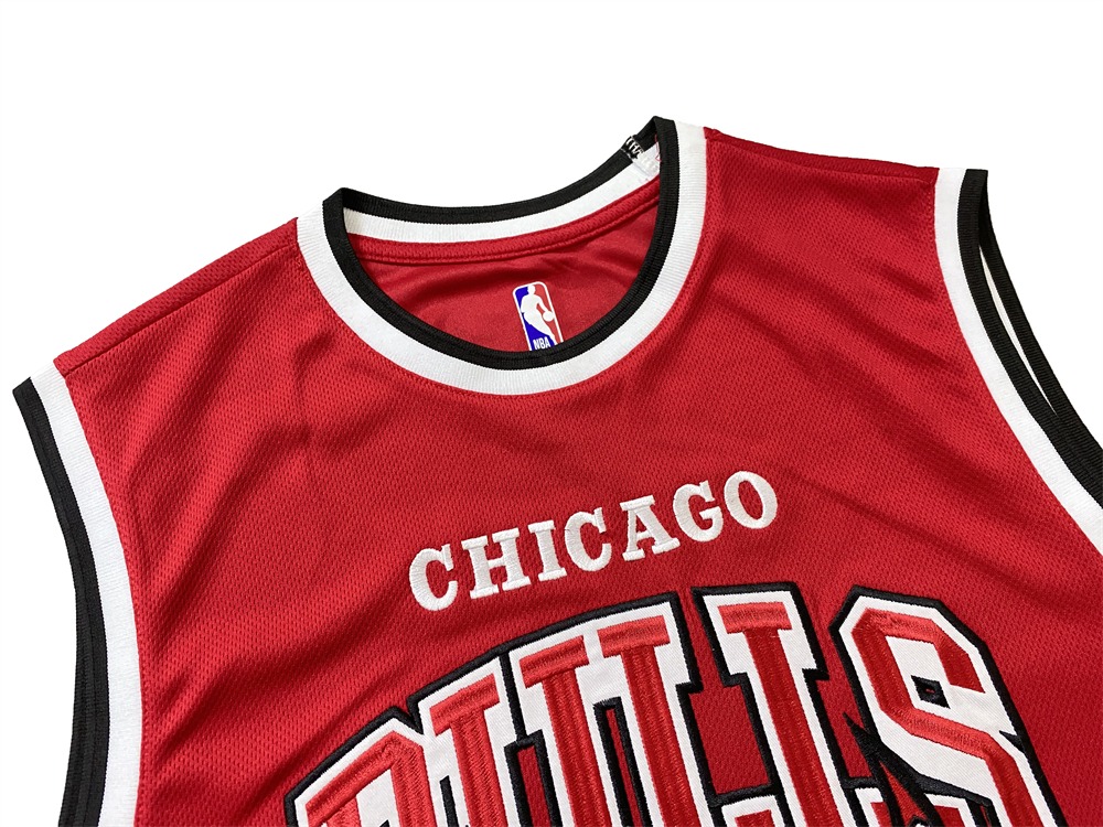 Buck-Up-Chicago-Bulls-Red-Jersey-4