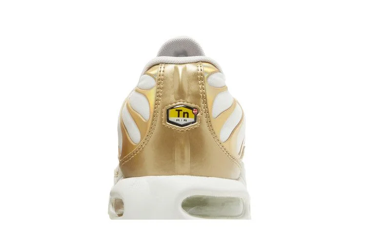 Кроссовки Nike Wmns Air Max Plus 'White Gold'