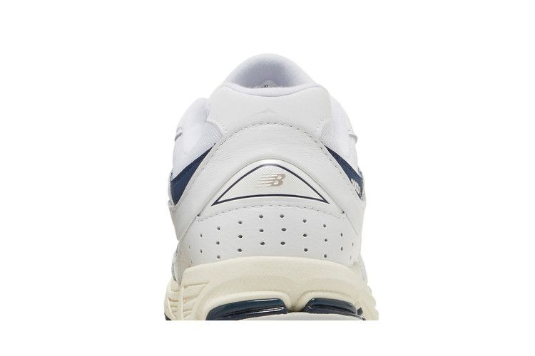 Кроссовки New Balance 2002R 'White Natural Indigo'