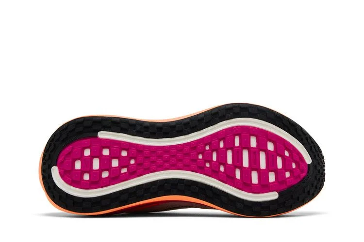 Кроссовки Nike Wmns Vomero Plus 'White Fire Pink'