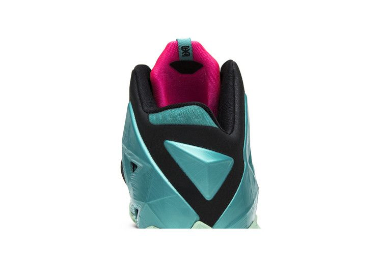 Кроссовки Nike LeBron 11 'South Beach'