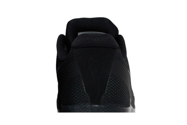 kobe-11-dark-knight-836183-001_06