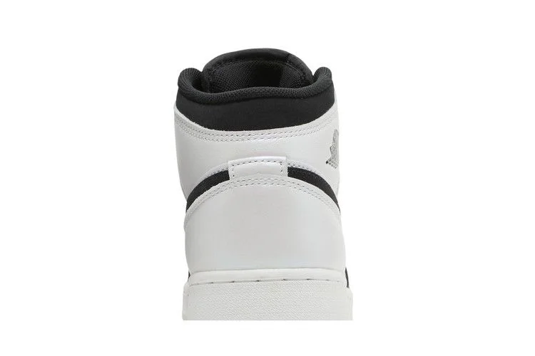 Krossovki-Air-Jordan-1-Mid-SE-GS-Diamond-6