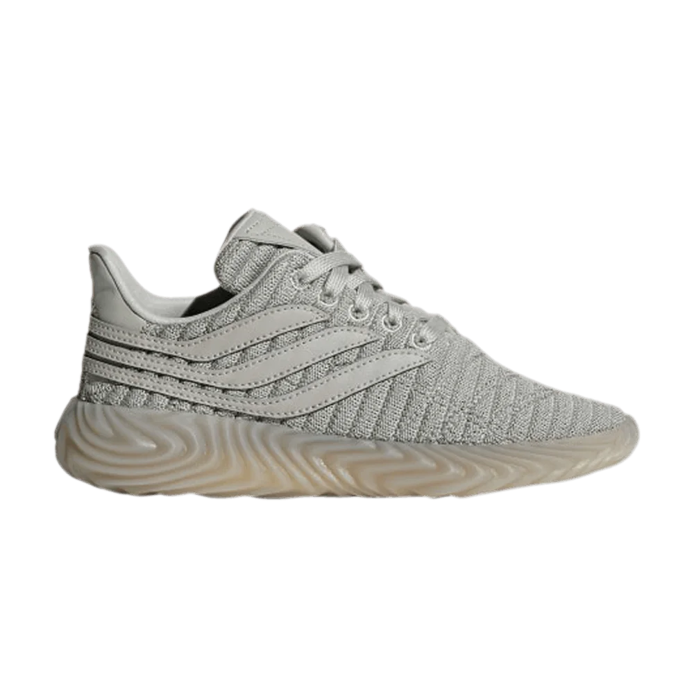 Krossovki-Adidas-Sobakov-Sesame