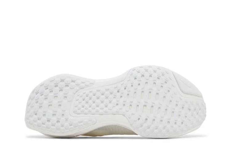 Кроссовки Nike Wmns ZoomX Invincible 3 'White Photon Dust'