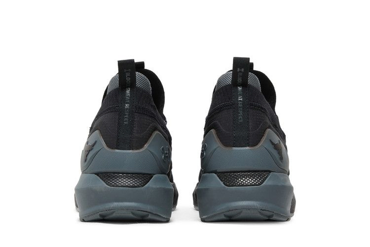 project-rock-3-black-pitch-grey-3023004-001_05