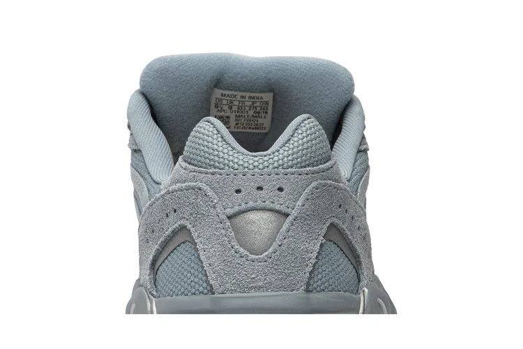 Кроссовки adidas Yeezy Boost 700 V2 'Hospital Blue'
