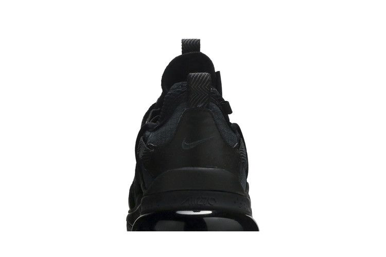 Кроссовки Nike Air Max 270 Bowfin 'Triple Black'