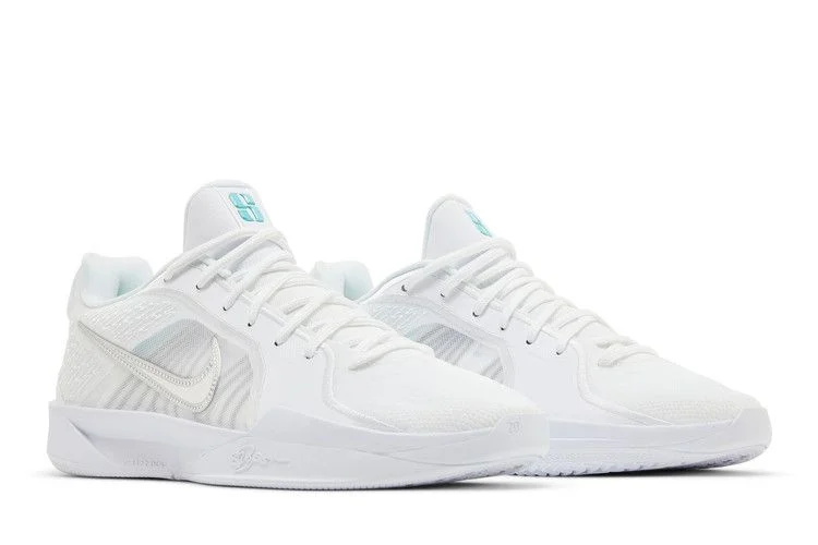 Krossovki-Nike-Wmns-Sabrina-2-EP-White-Noise-7