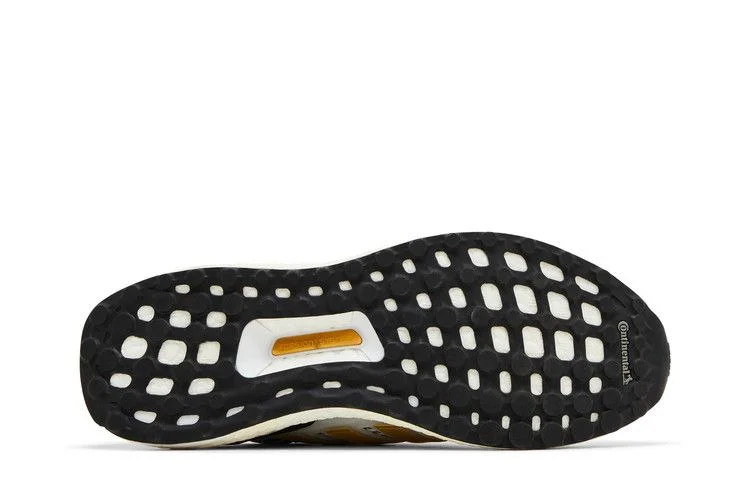 Krossovki-Adidas-UltraBoost-White-Gold-Metallic-Sample-3