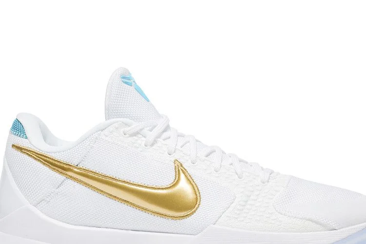 Krossovki-Undefeated-x-Nike-Zoom-Kobe-5-Protro-What-If-Pack-Special-Box-2