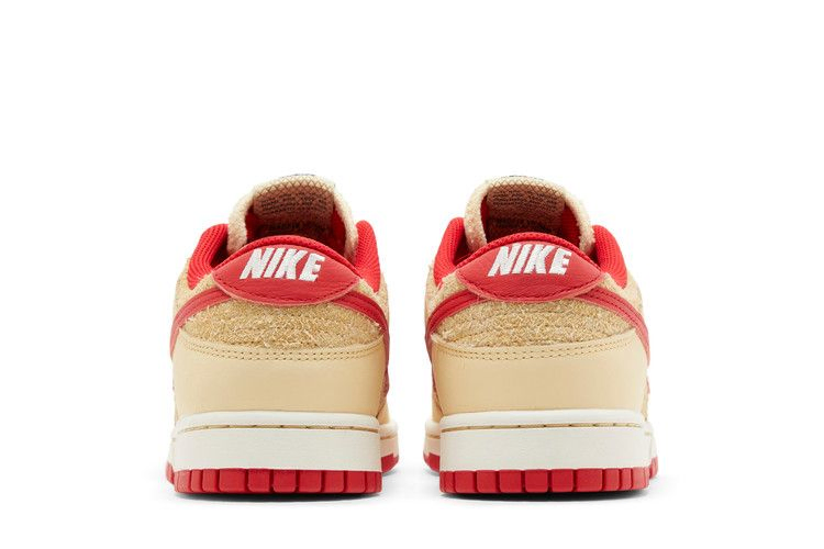 dunk-low-strawberry-waffle-hj9100-294_05