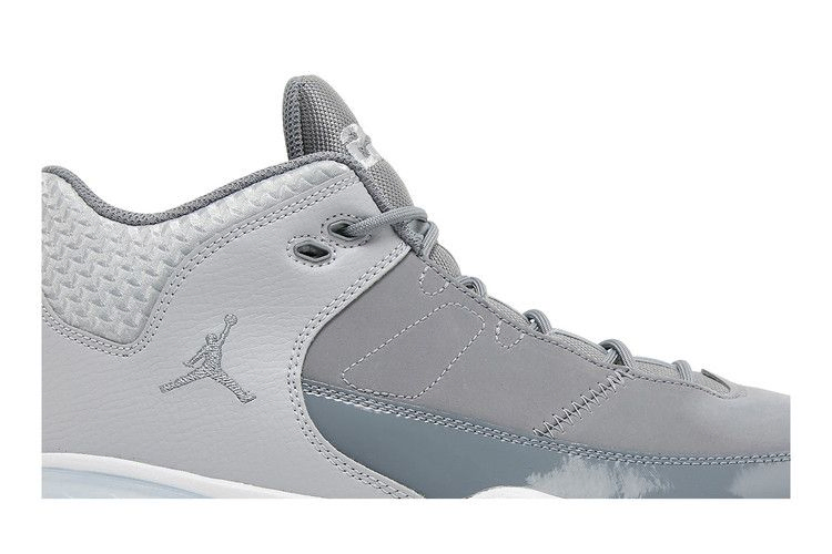 jordan-max-aura-3-wolf-grey-cz4167-005_01