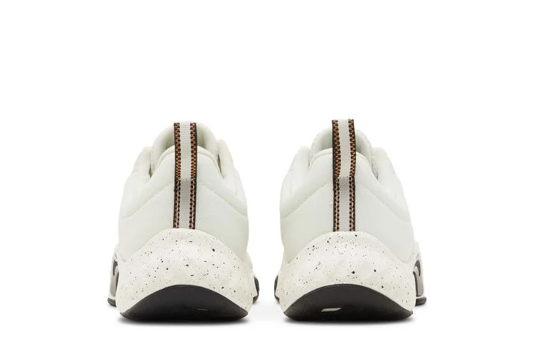 Krossovki-Nike-Wmns-Renew-In-Season-TR-11-Sail-Metallic-Copper-Coin-5