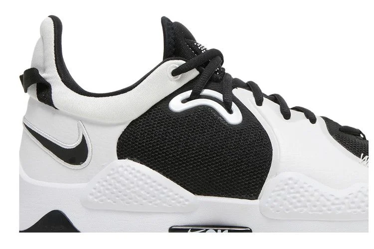Krossovki-Nike-PG-5-TB-Black-White-1-1